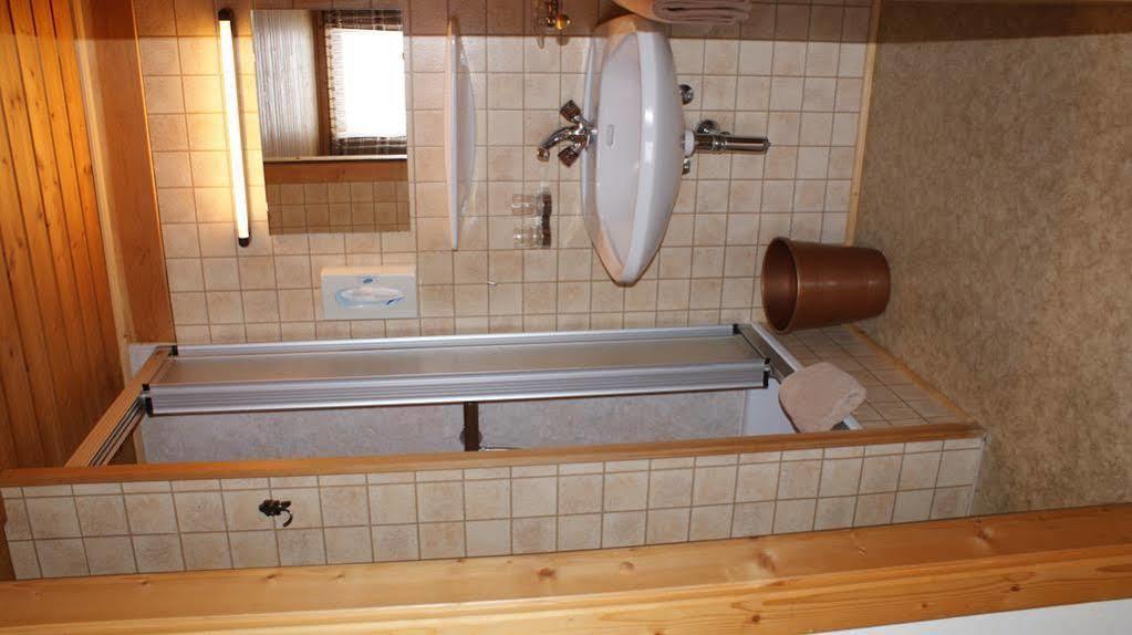 Gasthaus Oberweissen-Hittl St Jakob in Defereggen Eksteriør billede